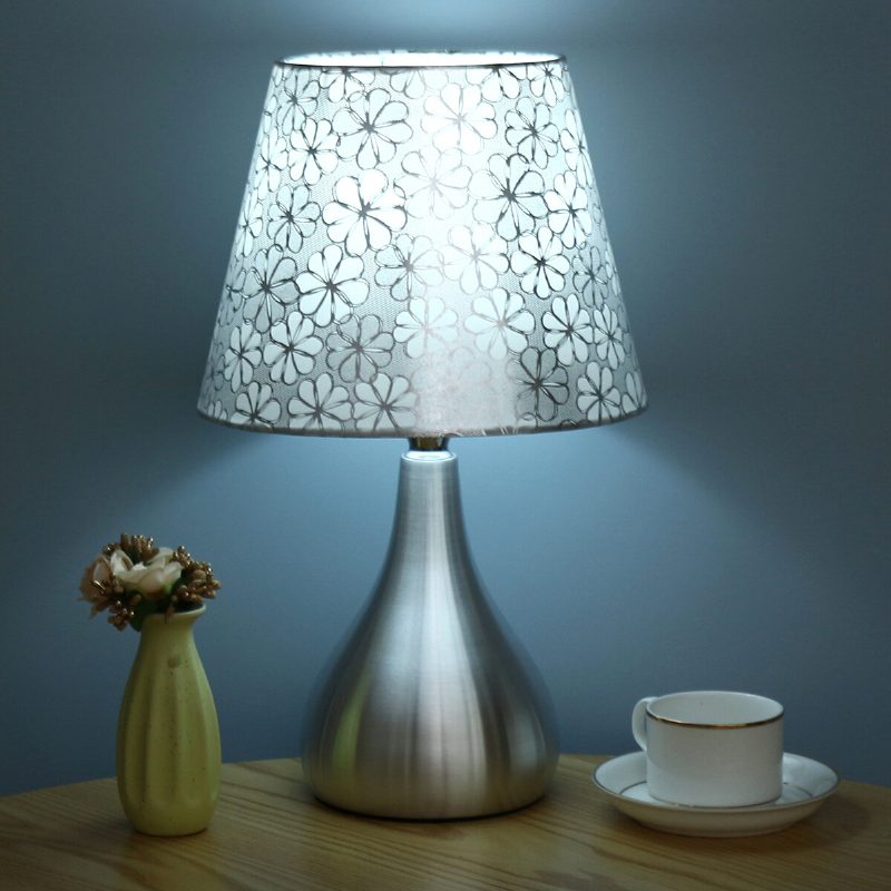 American Creative Iron Art Nočná Stolová Lampa Do Spálne Komoda Obývacia Izba Detská Vysokoškolská Internát