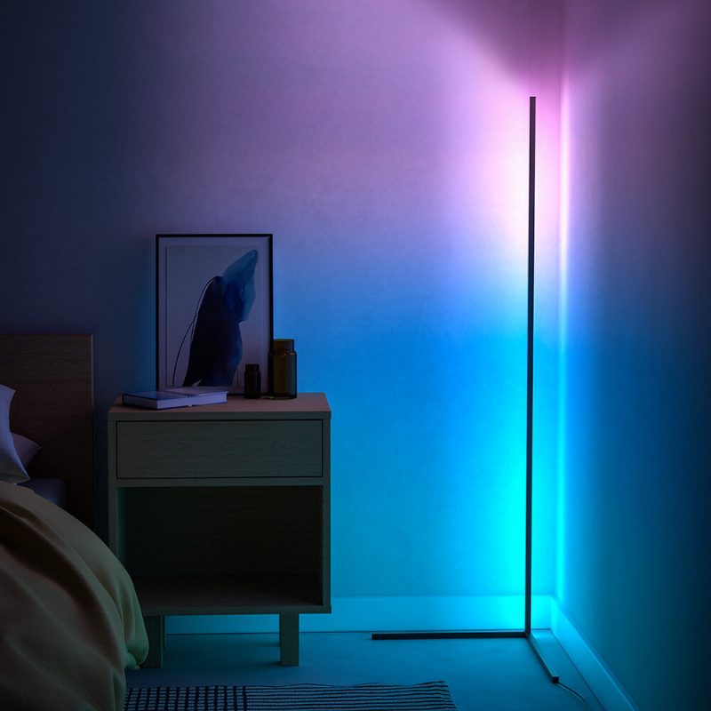 Bw-flt1 Rohová Podlahová Lampa S Rgb Farebným Svetelným Efektom 68 Dynamických Svetelných Režimov Rf Diaľkové Ovládanie Navrhnuté Pre Rohy A Stabilnú Štruktúru