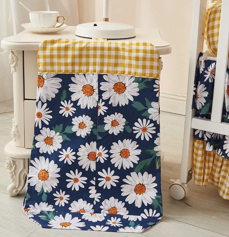Súprava Posteľnej Bielizne Do Škôlky Farmhouse Zo 100 % Bavlny 11-dielna Kvetín Do Detskej Postieľky Pretty Daisy So Žltými Kockovanými Vintage Detskými Posteľami