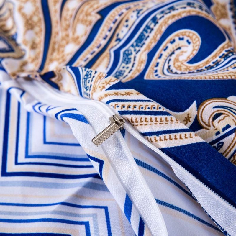 Súprava Posteľnej Bielizne Paisley Queen Size 3 Ks Obliečok Na Perinu Z Českého Damašku So Zapínaním Na Zips (1 Obliečka Na + 2 Obliečky)